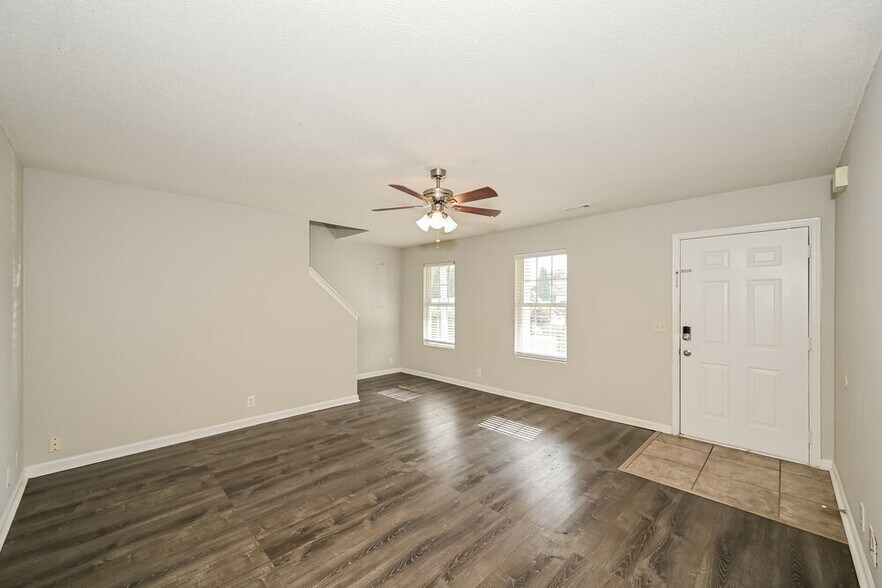 Building Photo - 2611 Hawk Eye Ct