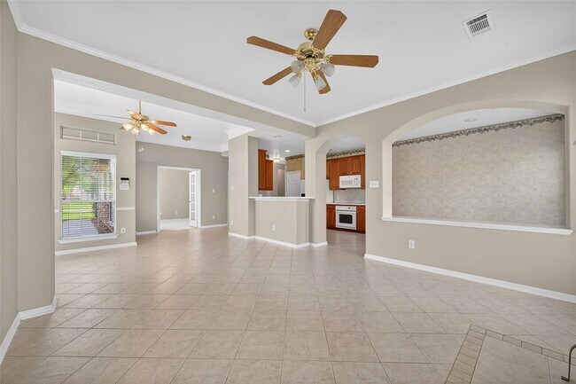 Building Photo - 7914 Loyel Pointe Dr
