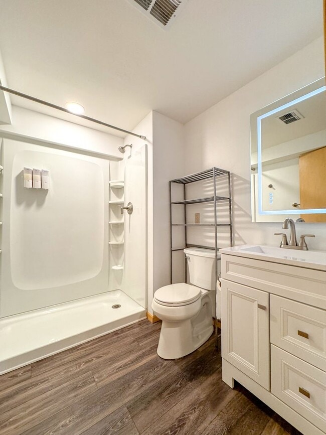 Building Photo - 1139 Cathedral Point Dr