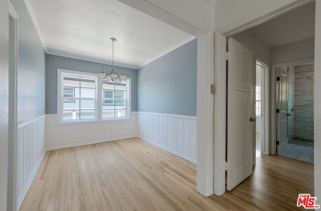 Building Photo - 11683 Chandler Blvd