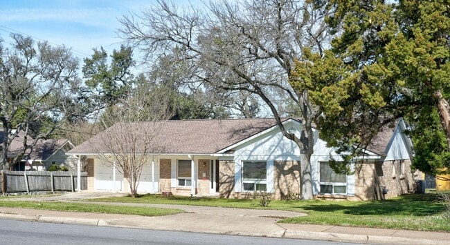Building Photo - Work, Play, and Grow — Single-Story Living...