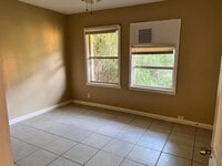 Building Photo - Completely Renovated, huge back yard and close to everything!