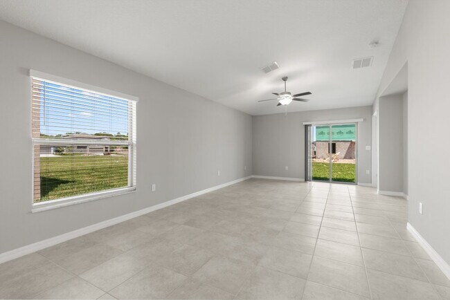 Building Photo - LIKE NEW Home for Rent in Cypress Mill!