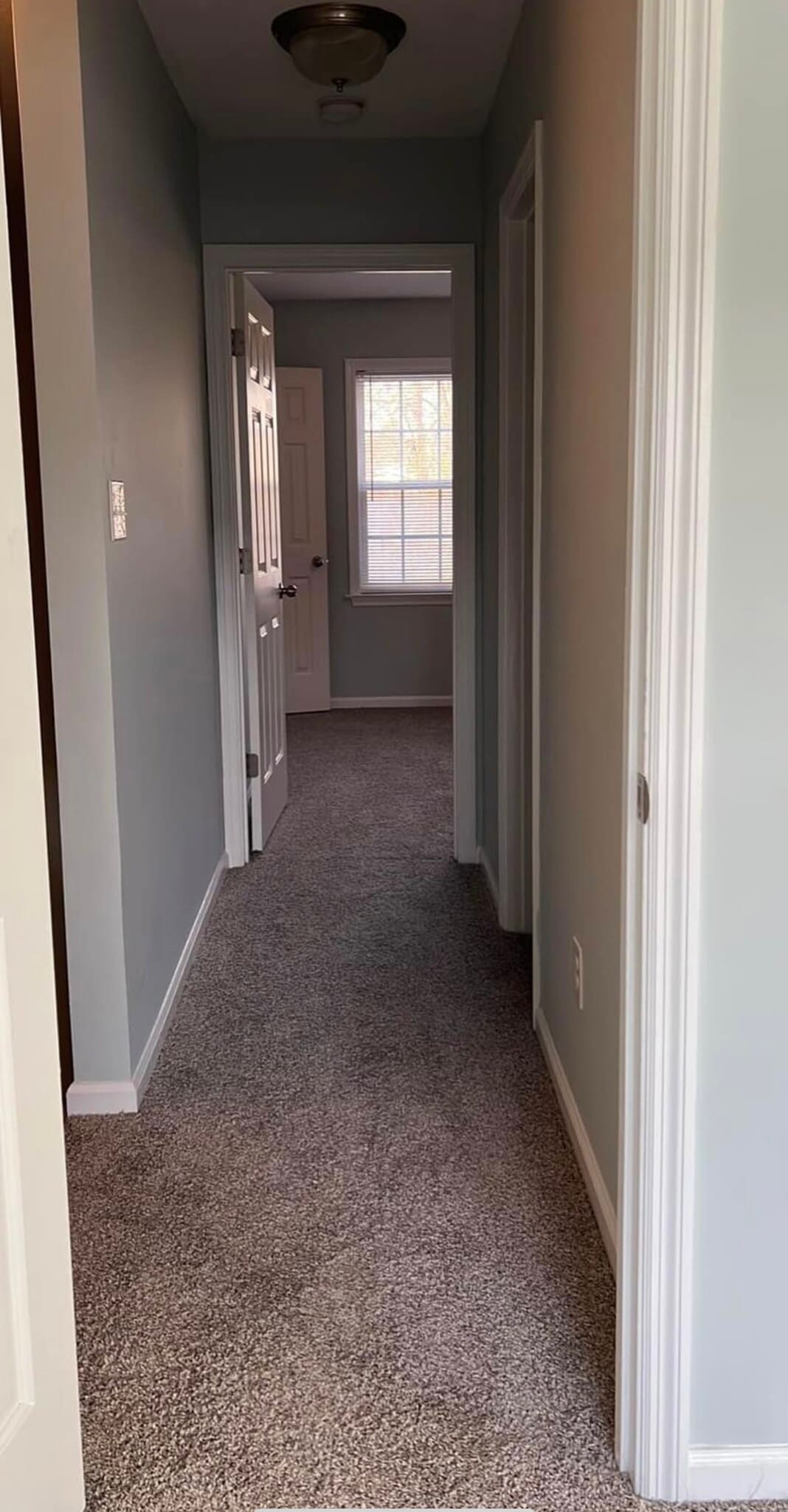 hallway to bathroom and second bedroom - 27 E Doris Ave