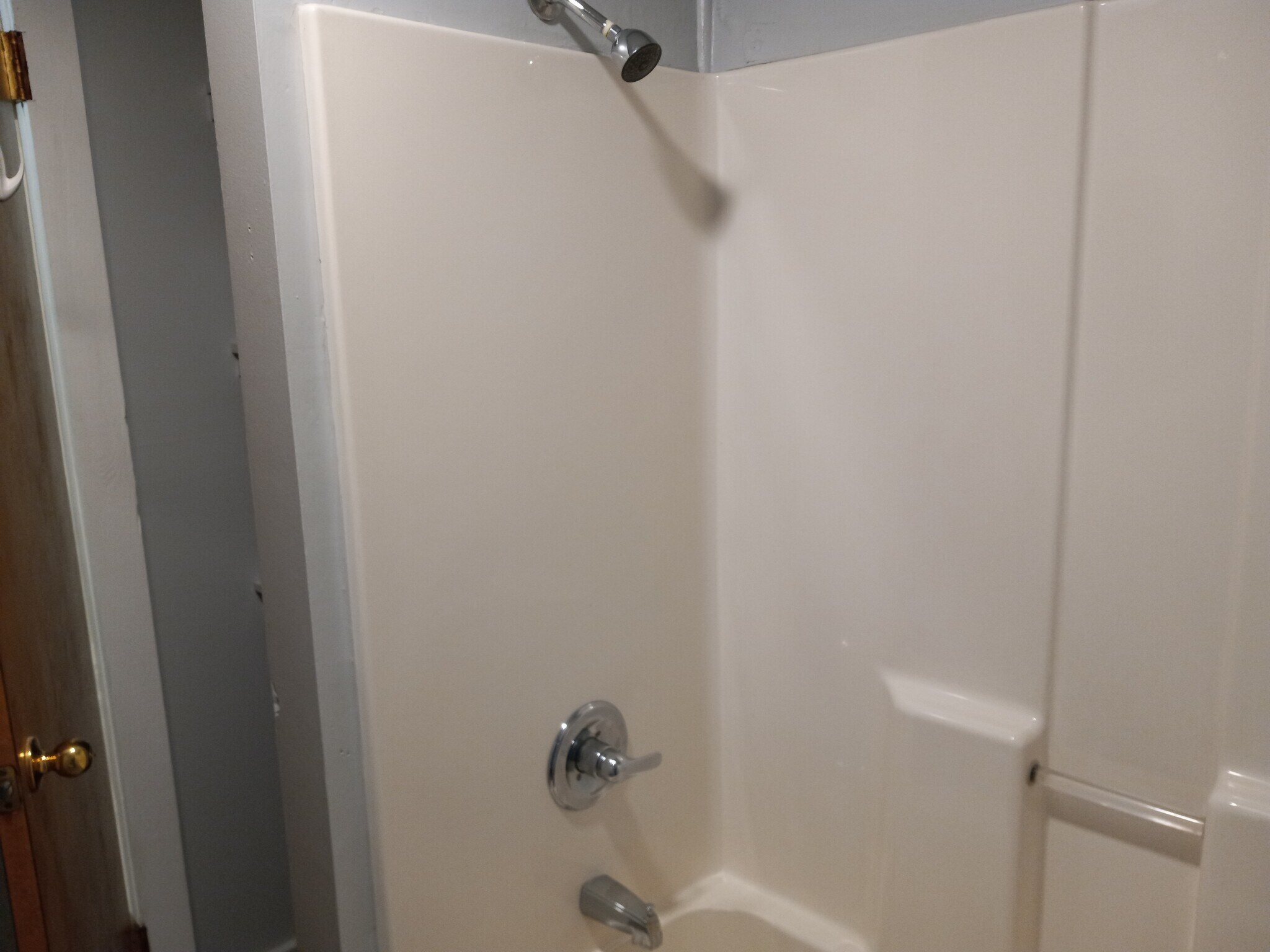 Building Photo - 208 W Davidson Ave