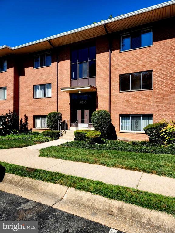 Primary Photo - 10320 ROCKVILLE PIK