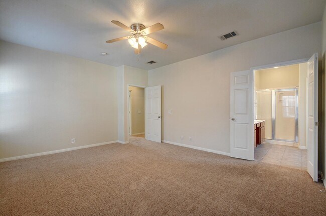 Building Photo - 610 Maiden Ln