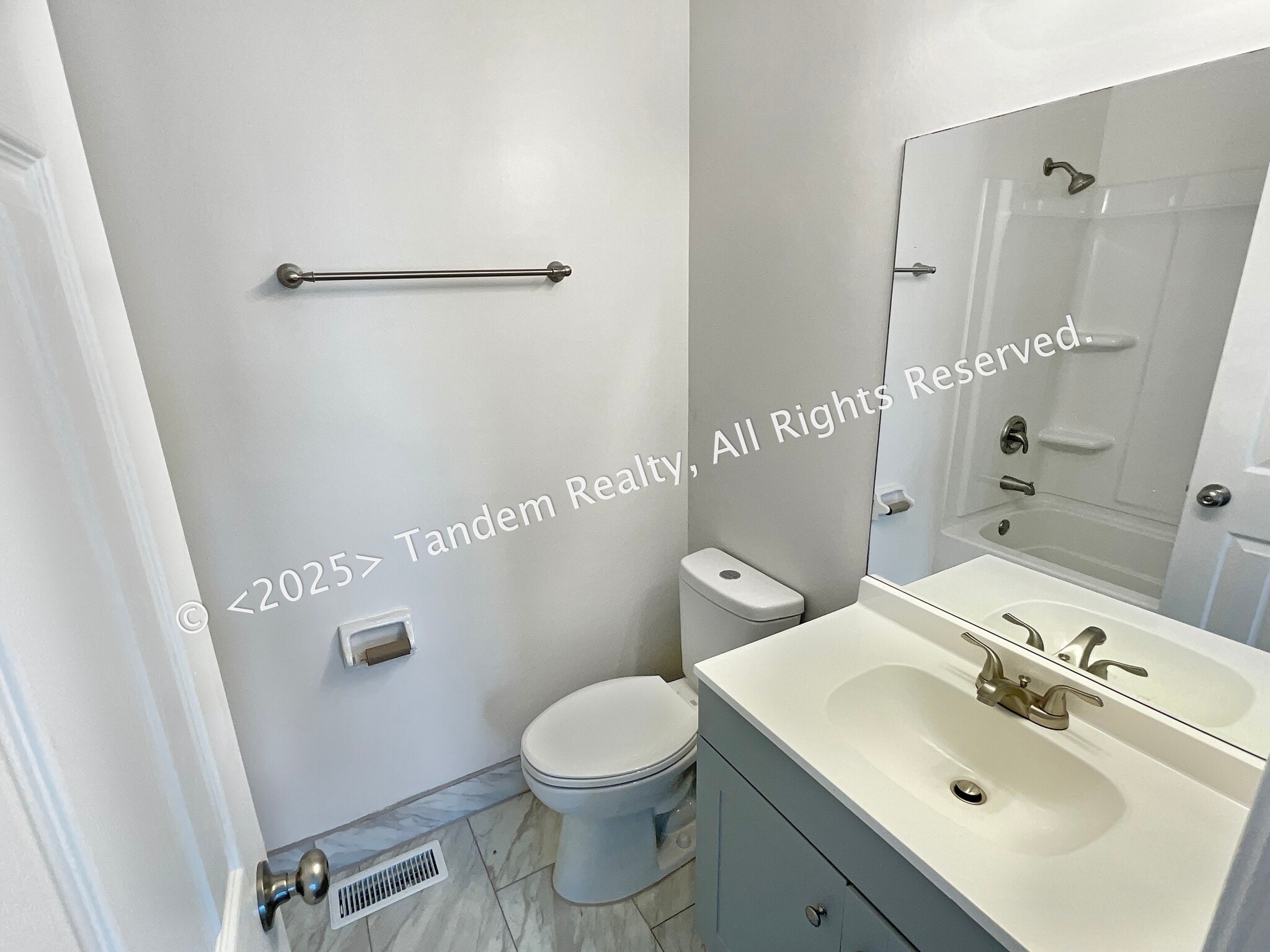 Building Photo - 1412 Woodchimes Ct