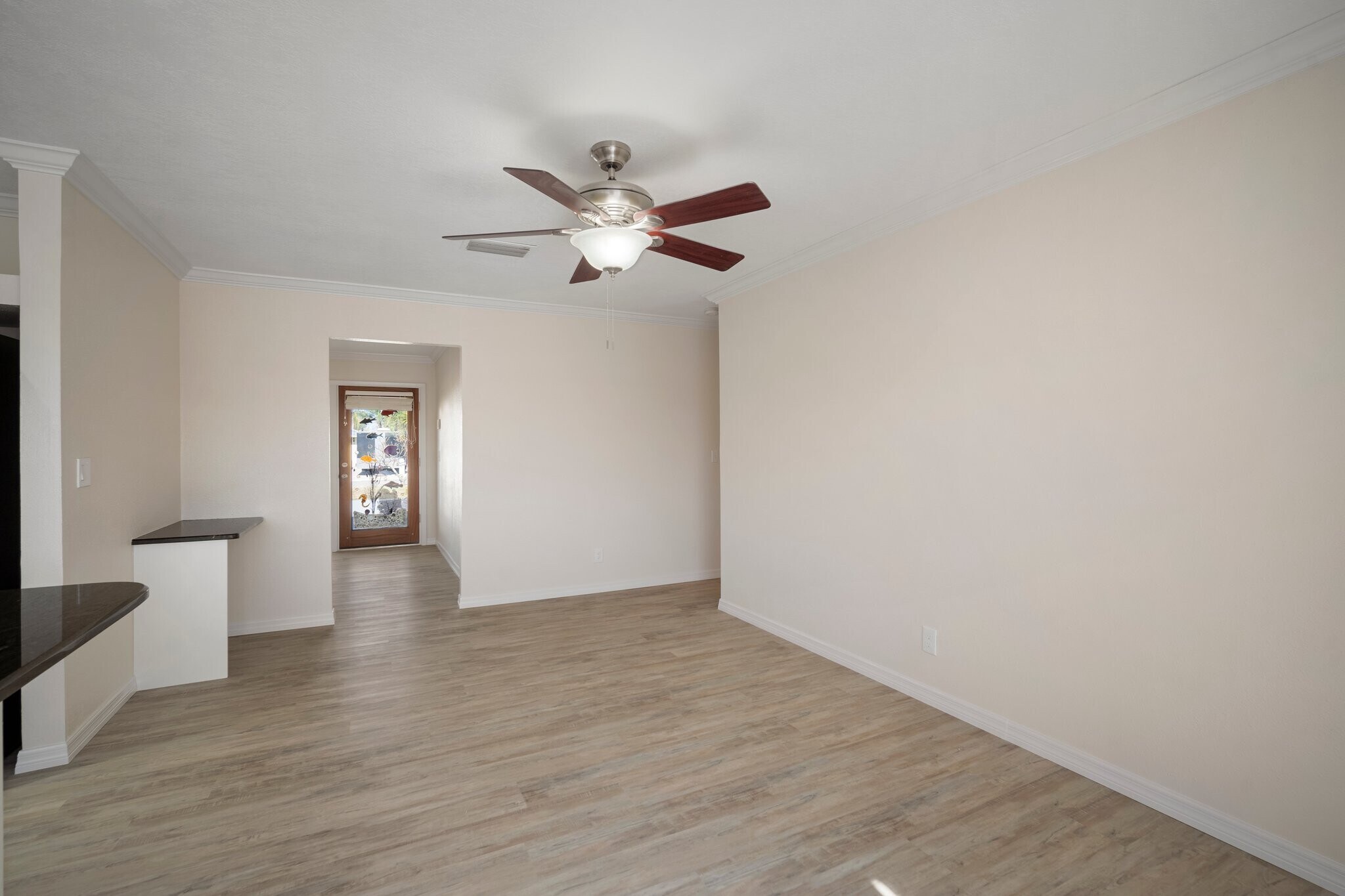 Building Photo - 910 Spindle Palm Way