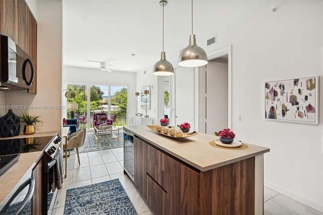 Building Photo - 2095 W Atlantic Ave