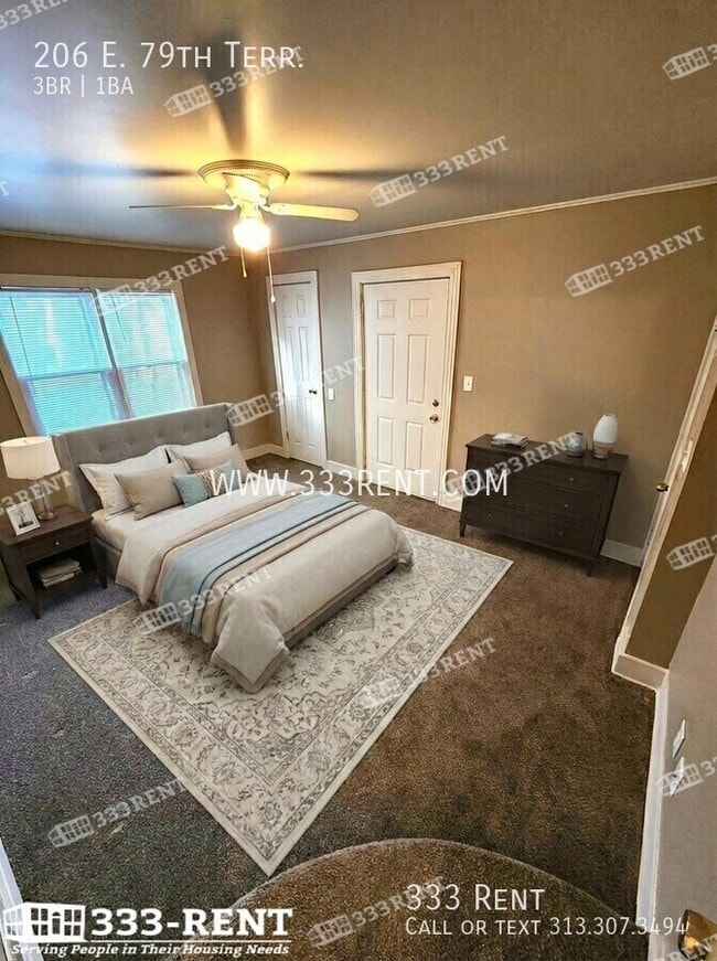 Building Photo - 206 E 79th Ter