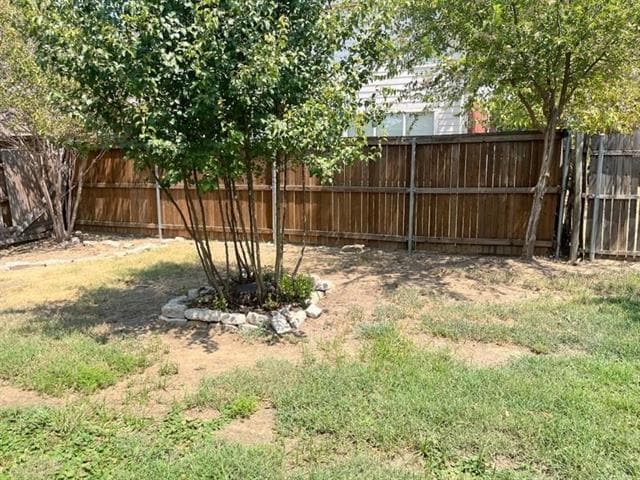 Building Photo - 8055 Raleigh Dr