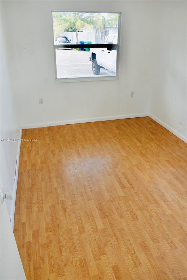 Building Photo - 2280 SW 43rd Ave