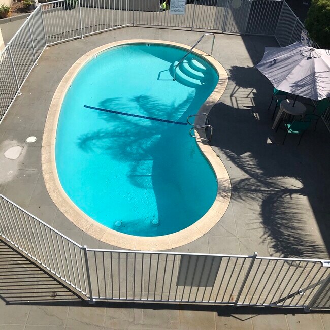 Building Photo - Mountain Villa Apartments