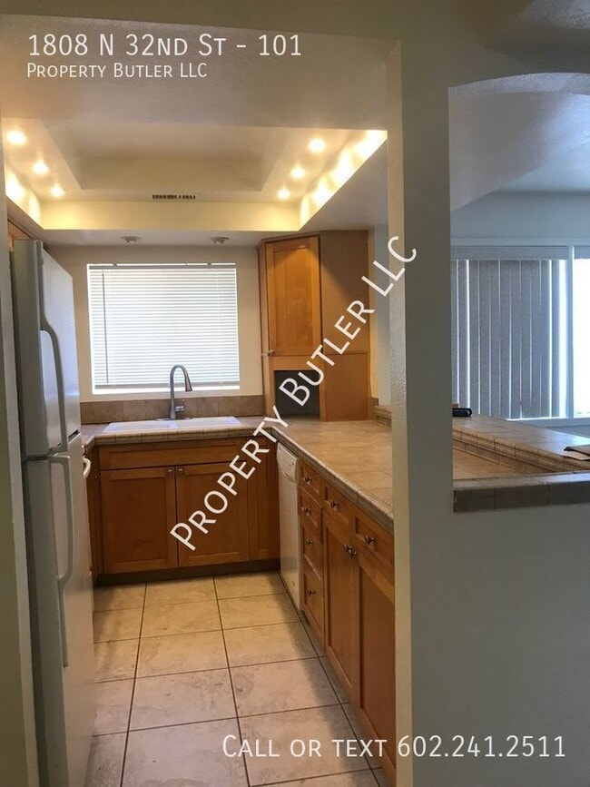 Building Photo - 1808 N 32nd St