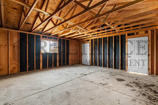 Building Photo - 4514 Vesta Dr