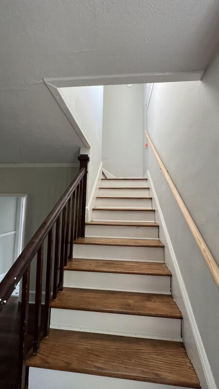 Building Photo - 330 Stafford St