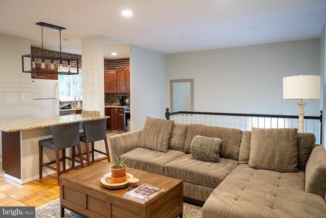 Building Photo - 3626 Gunston Rd