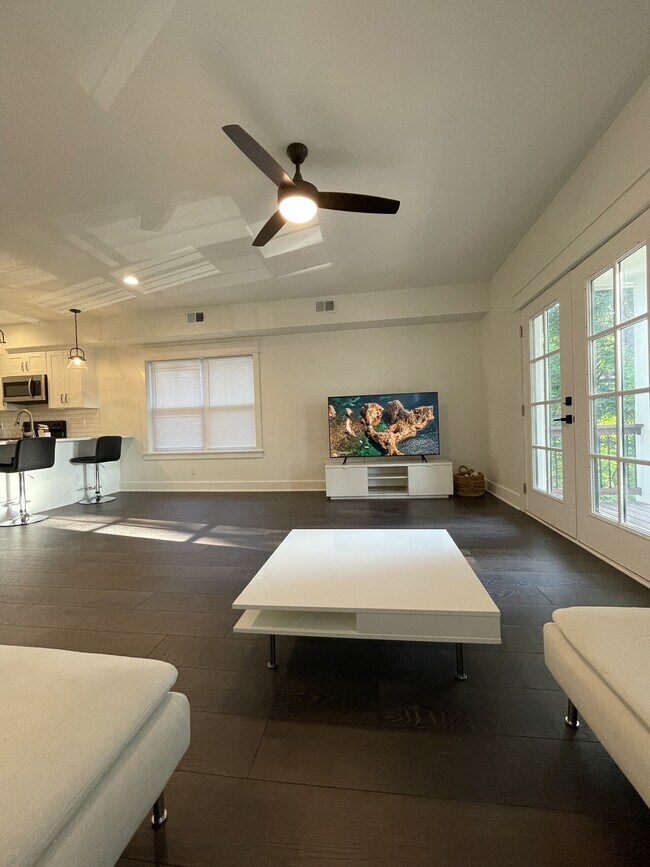 Building Photo - 4317 Holly