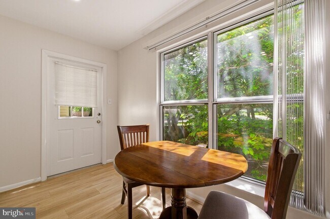 Building Photo - 18036 Rolling Meadow Way