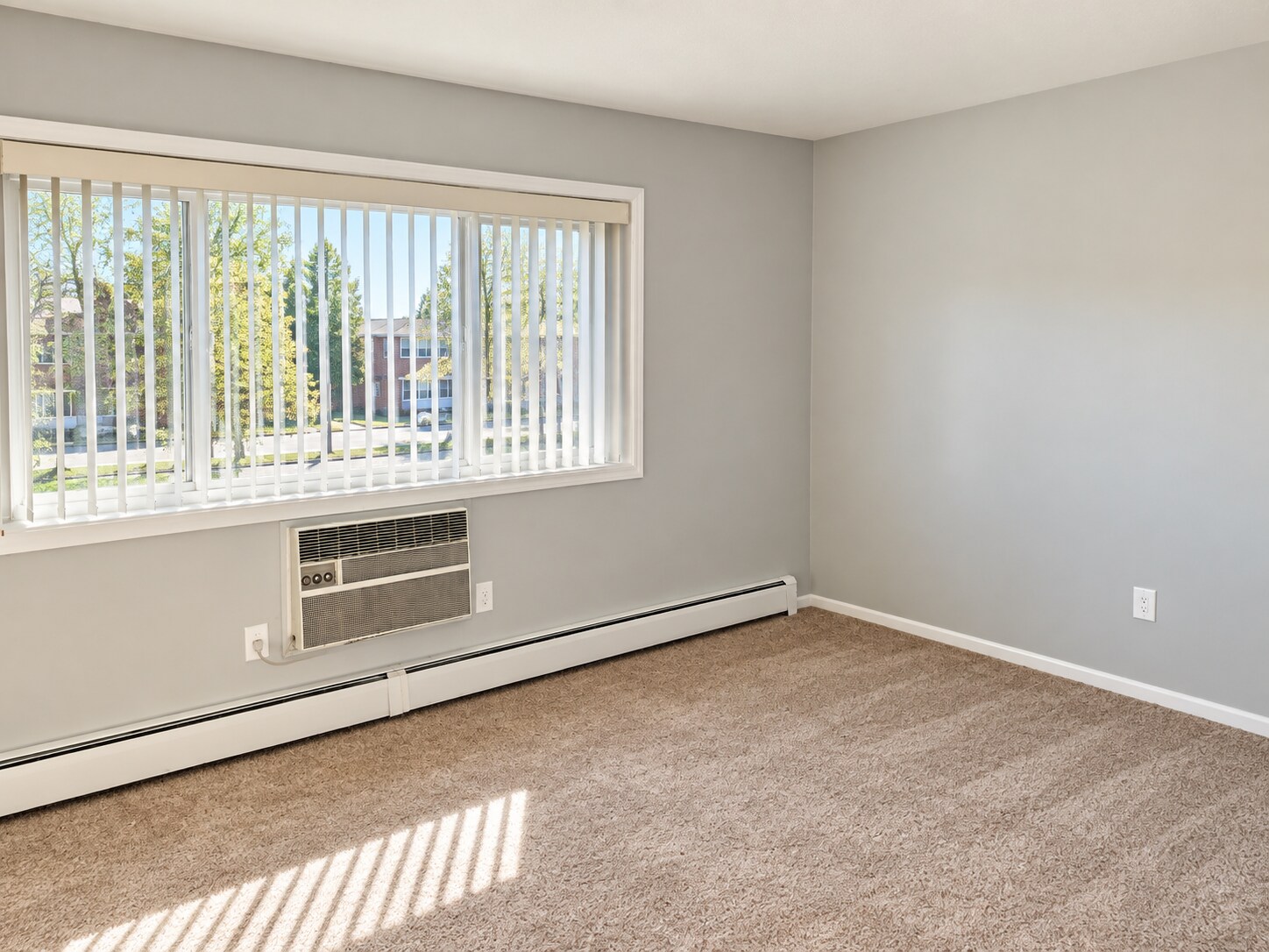 Building Photo - 4915 Briarwood Ave