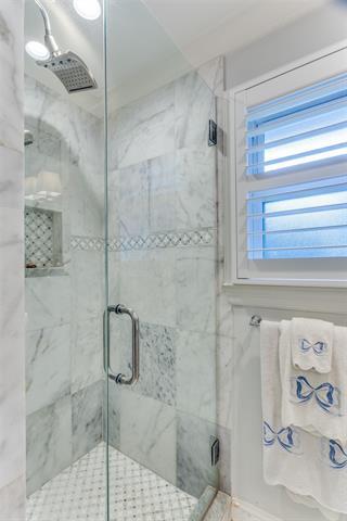 Building Photo - 4108 Coral Cir