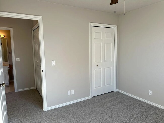 Building Photo - Single-Level 3 Bedroom Townhome in St. George
