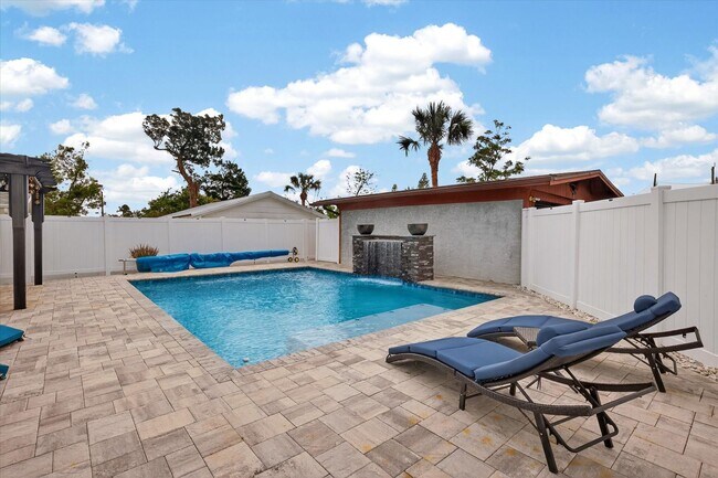 Building Photo - Beachside Pool Home Just Minutes from the Ocean!
