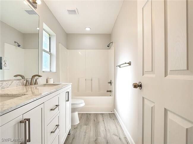 Building Photo - 4906 Majorca Palms Dr