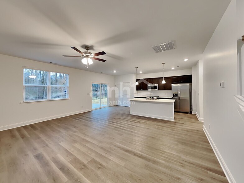 Building Photo - 3913 Kindness Wy