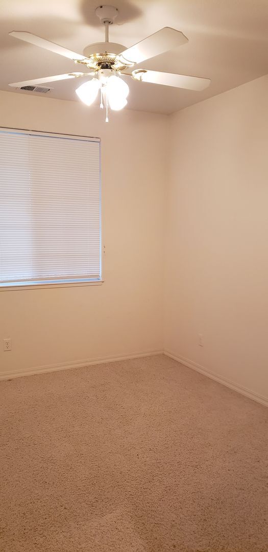 Building Photo - 18371deerhillroad.is4lease.com