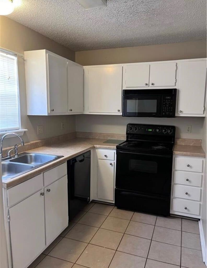 Building Photo - 1708 Brightside Dr