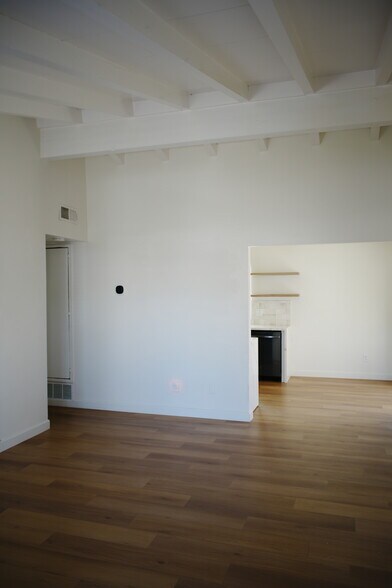 Building Photo - 7330 Amanda Ct