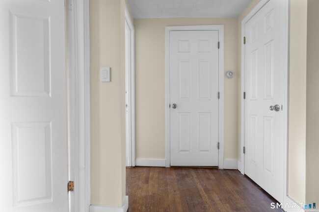 Building Photo - 101 Carlisle St