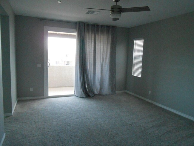 Building Photo - Beautiful Spacious Home in Henderson