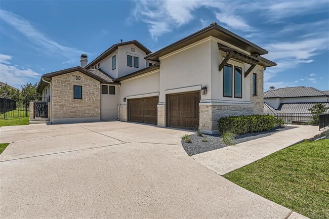 Building Photo - 702 Serene Estates Dr