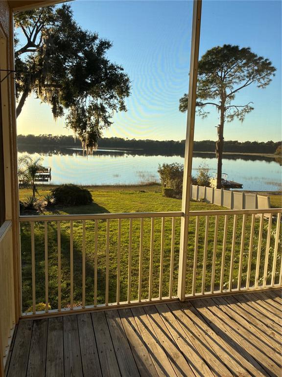 Building Photo - 41515 Silver Dr