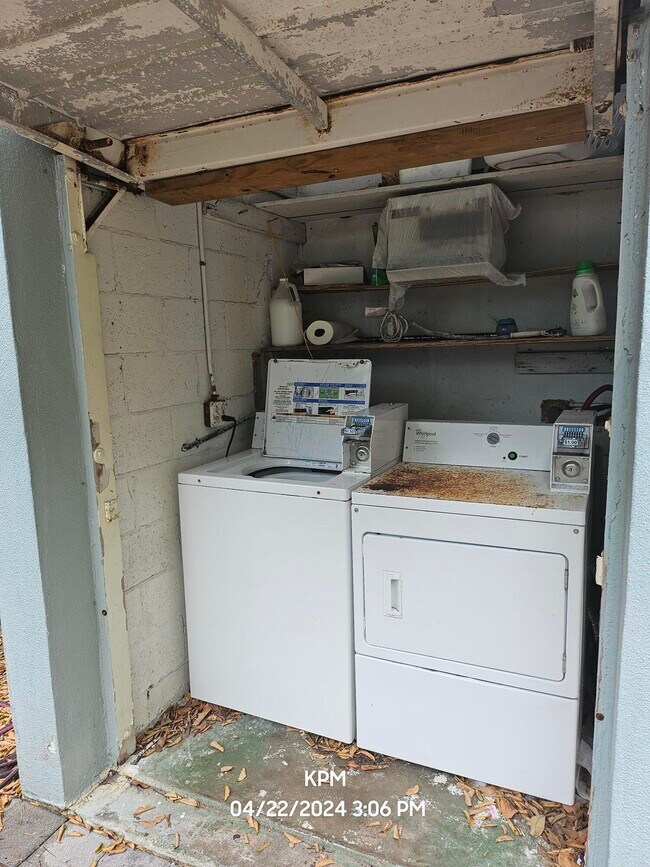 Building Photo - 115 Bravado Ln