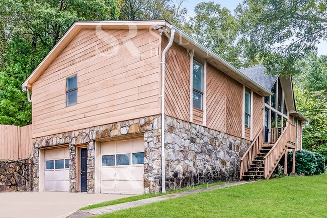 Building Photo - You will love this charming 3BR 2BA home