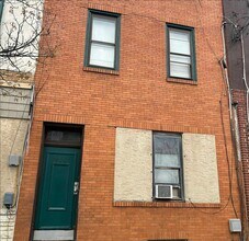 Building Photo - 2538 Amber St