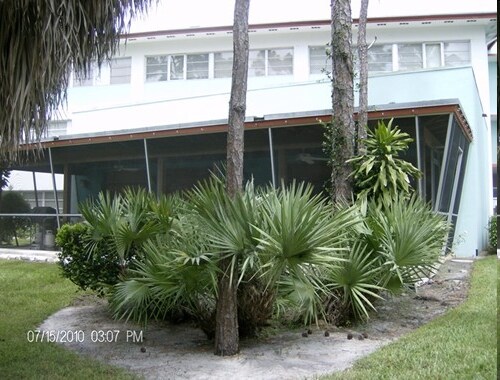 Building Photo - Villa Madonna