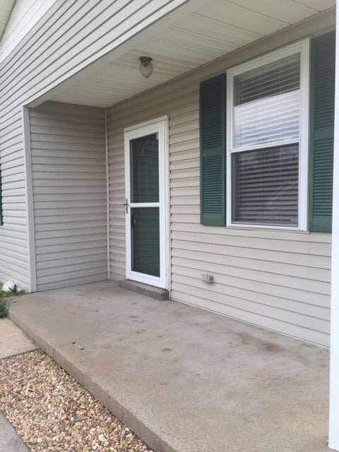 Building Photo - 906 Martin St