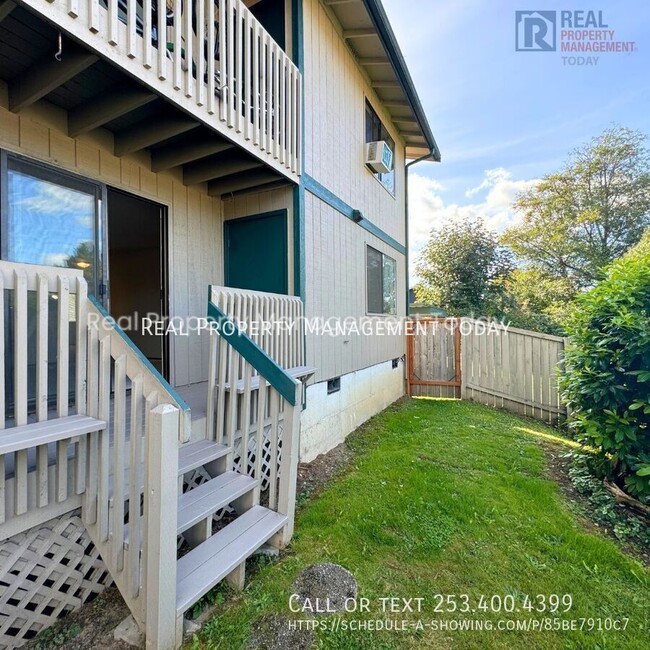 Building Photo - Great 2 Bedroom In Puyallup!