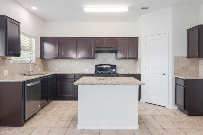 Building Photo - 10205 Gertrudis Lp