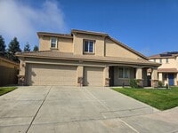 Building Photo - Big beautiful Home for rent in Visalia, Ca