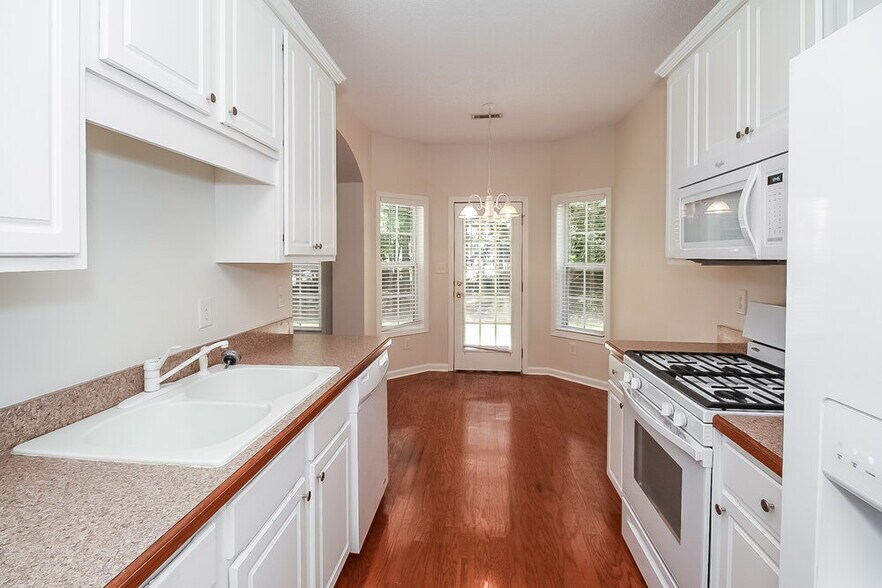 Building Photo - 363 Freeman Forest Dr