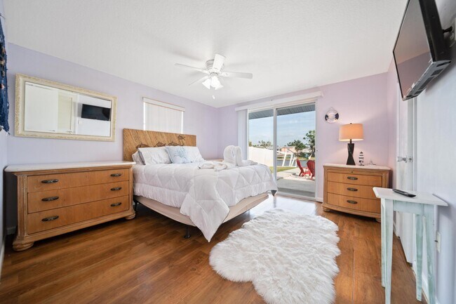 Building Photo - 121 Carlisle Ave NW