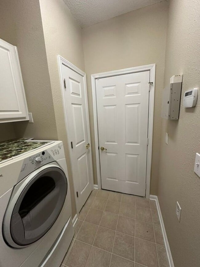 Building Photo - MOVE-IN READY!  SENIOR COMMUNITY 55+