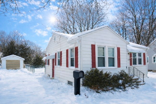 Building Photo - 162 Barney Blvd