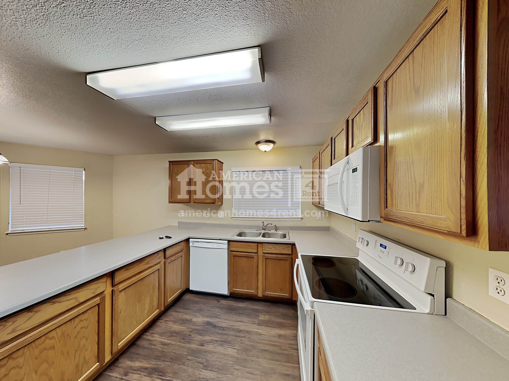 Building Photo - 11468 River Run Pky